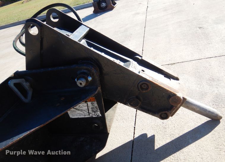 image for item KO9823 Bobcat 2560  skid steer breaker