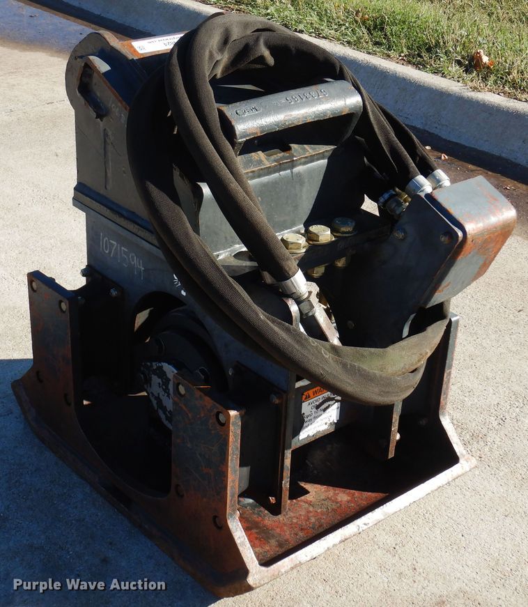 image for item KO9824 2013 Bobcat PCF34  plate compactor