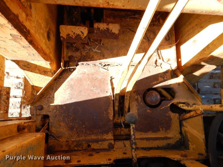 image for item KP9297 Allis Chalmers HD4  track loader