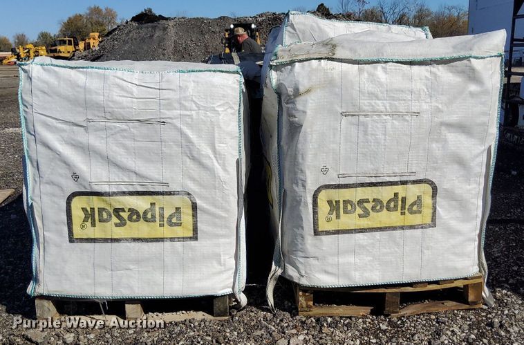 image for item KT9615 Approximately 200 PipeSak QF2024 geotextile pipeline weights