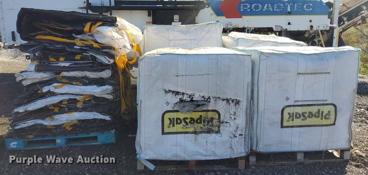 image for item KT9615 Approximately 200 PipeSak QF2024 geotextile pipeline weights