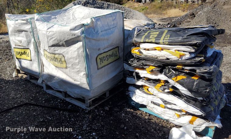 image for item KT9615 Approximately 200 PipeSak QF2024 geotextile pipeline weights