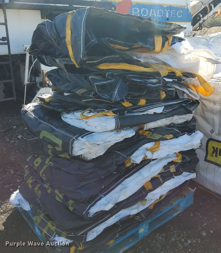 image for item KT9615 Approximately 200 PipeSak QF2024 geotextile pipeline weights