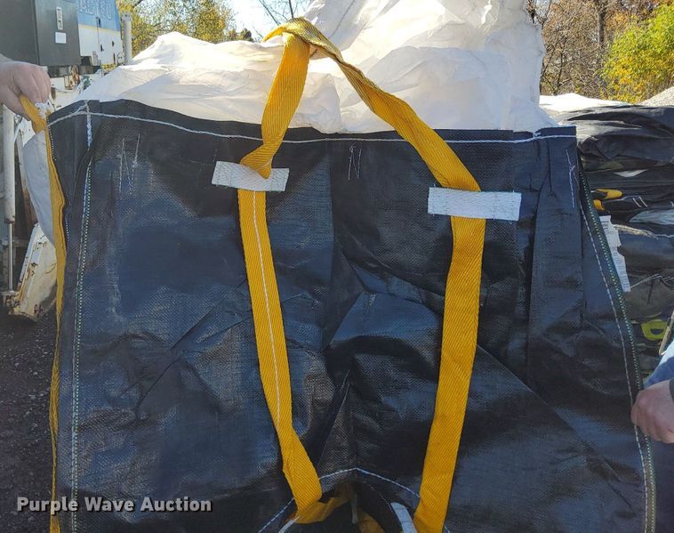 image for item KT9615 Approximately 200 PipeSak QF2024 geotextile pipeline weights