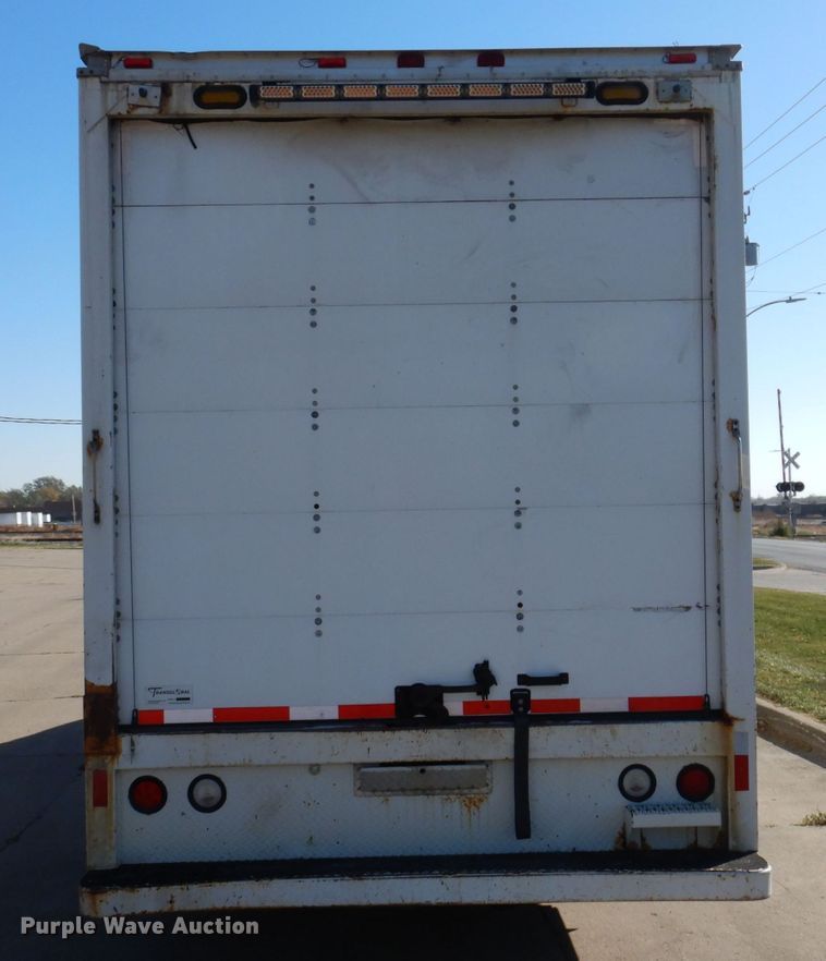 image for item KW9314 2003 International 4300  box truck