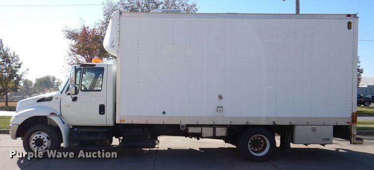 image for item KW9314 2003 International 4300  box truck