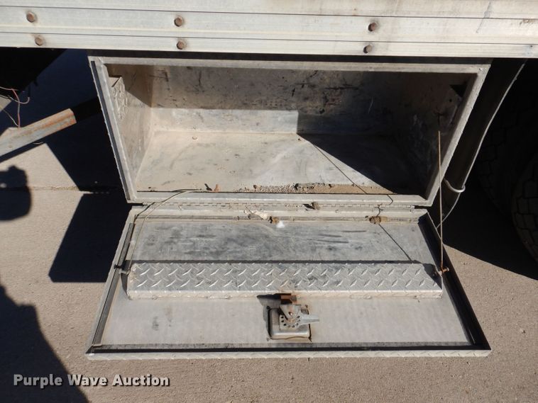 image for item KW9314 2003 International 4300  box truck