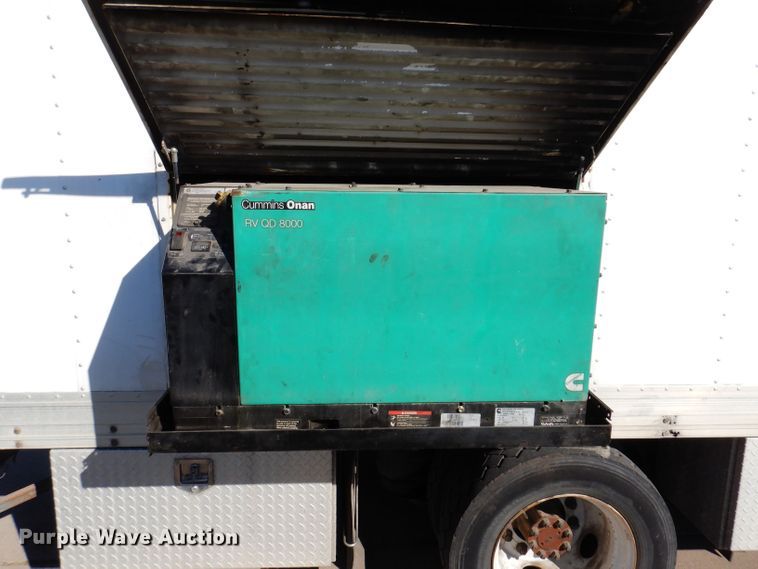 image for item KW9314 2003 International 4300  box truck