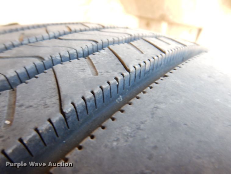 image for item KW9314 2003 International 4300  box truck