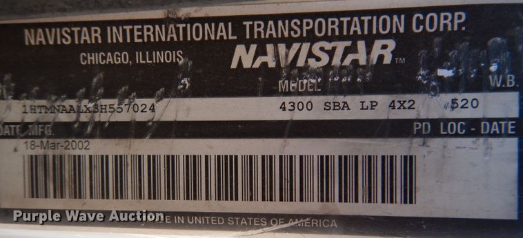 image for item KW9314 2003 International 4300  box truck