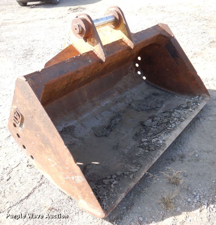 image for item KW9316 AI  72" W excavator bucket