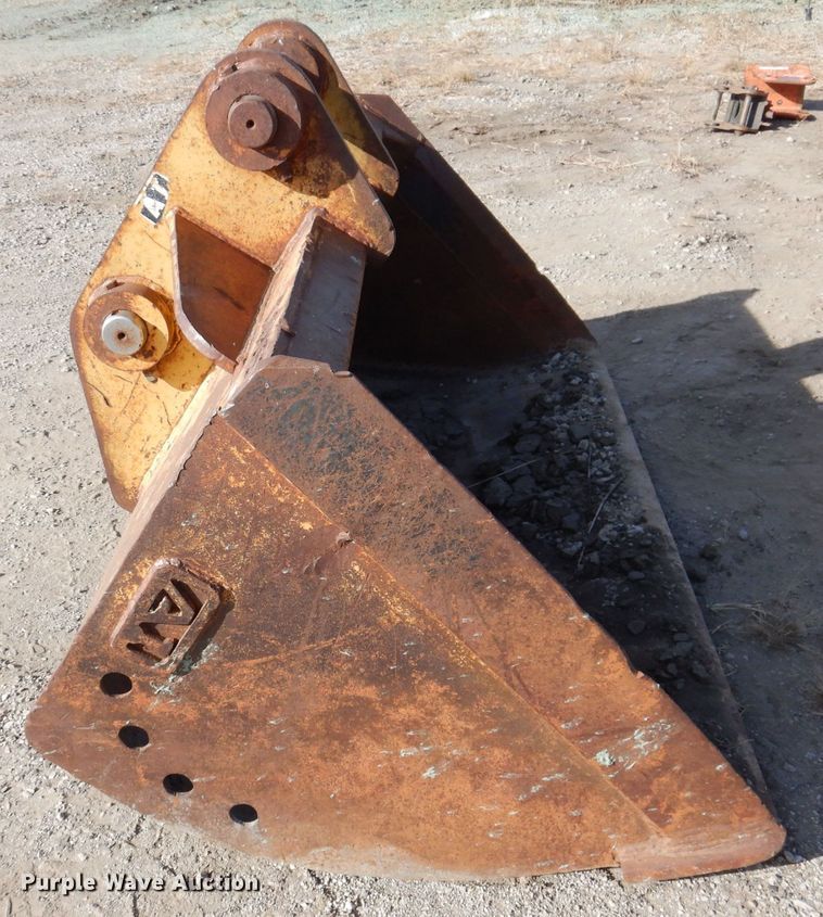 image for item KW9316 AI  72" W excavator bucket