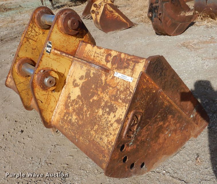 image for item KW9316 AI  72" W excavator bucket