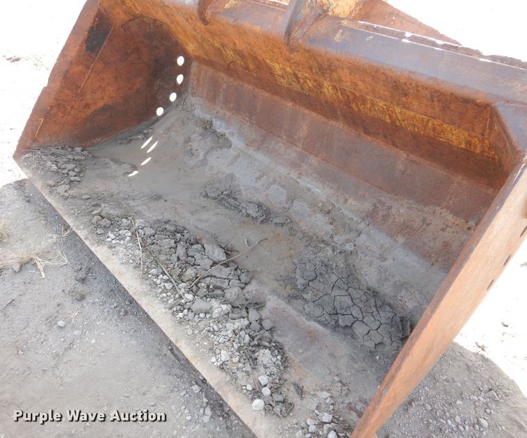 image for item KW9316 AI  72" W excavator bucket
