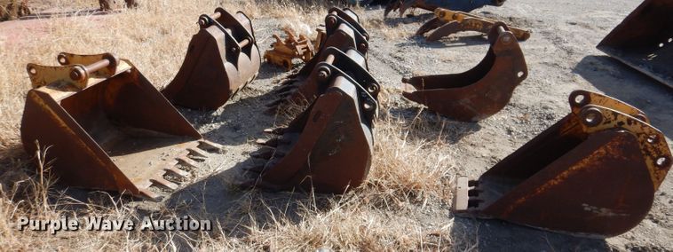 image for item KW9318 Backhoe attachments