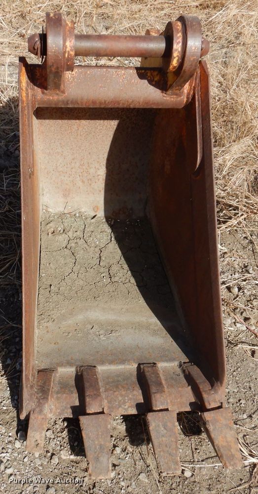 image for item KW9319 18" W backhoe bucket