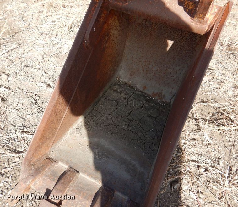 image for item KW9319 18" W backhoe bucket