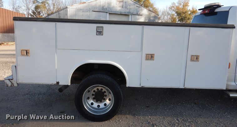 image for item KW9323 2016 Dodge  Ram 5500HD  utility / service truck