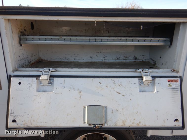 image for item KW9323 2016 Dodge  Ram 5500HD  utility / service truck