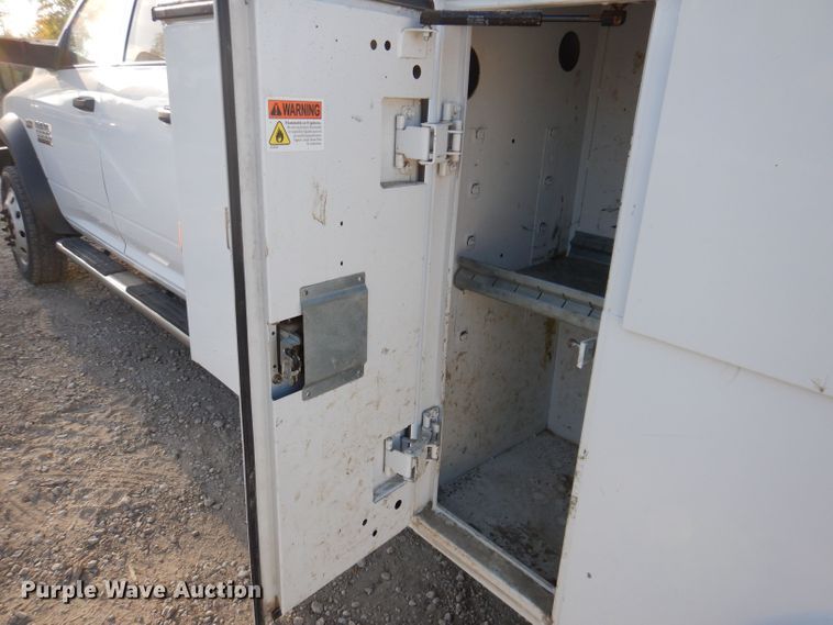 image for item KW9323 2016 Dodge  Ram 5500HD  utility / service truck