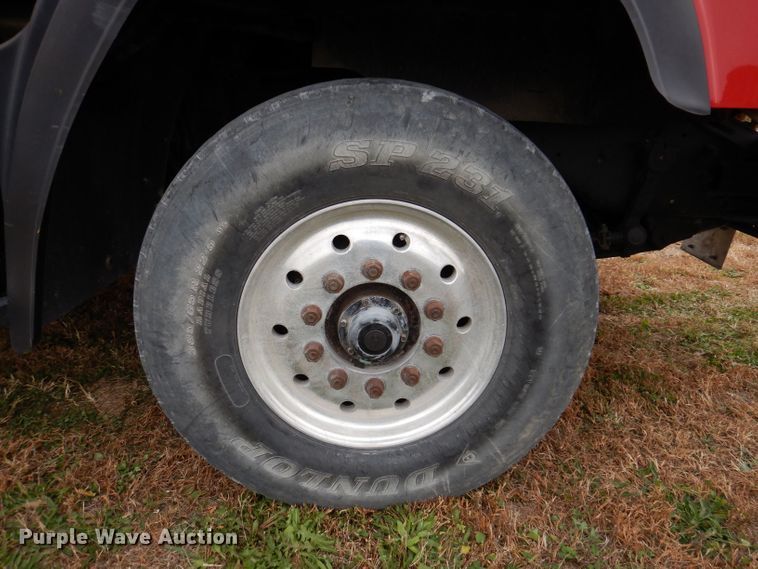 image for item KW9381 2000 Mack CL713  semi truck