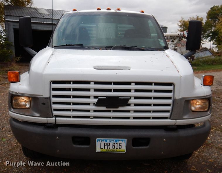 image for item KW9385 2004 Chevrolet C4500  dump flatbed truck