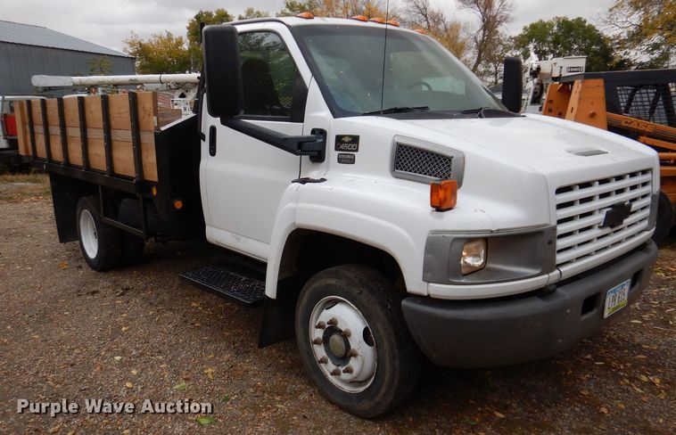 image for item KW9385 2004 Chevrolet C4500  dump flatbed truck