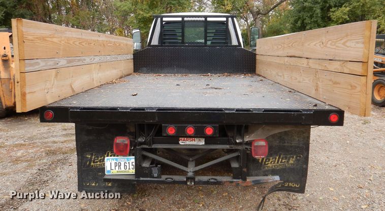 image for item KW9385 2004 Chevrolet C4500  dump flatbed truck