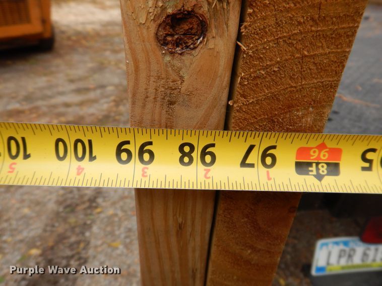 image for item KW9385 2004 Chevrolet C4500  dump flatbed truck