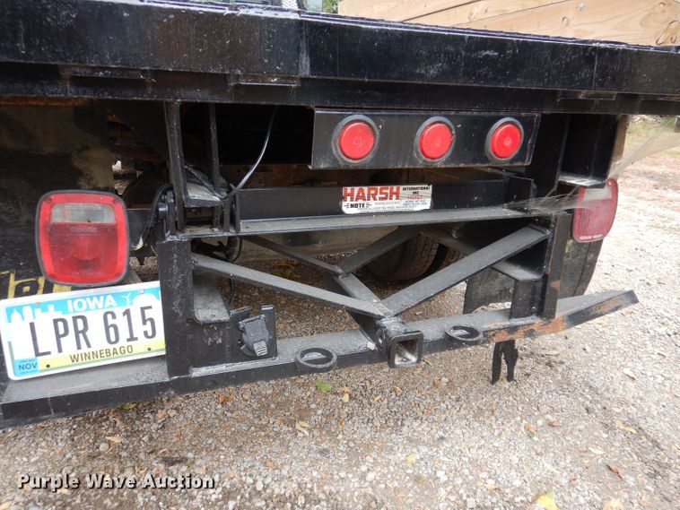 image for item KW9385 2004 Chevrolet C4500  dump flatbed truck
