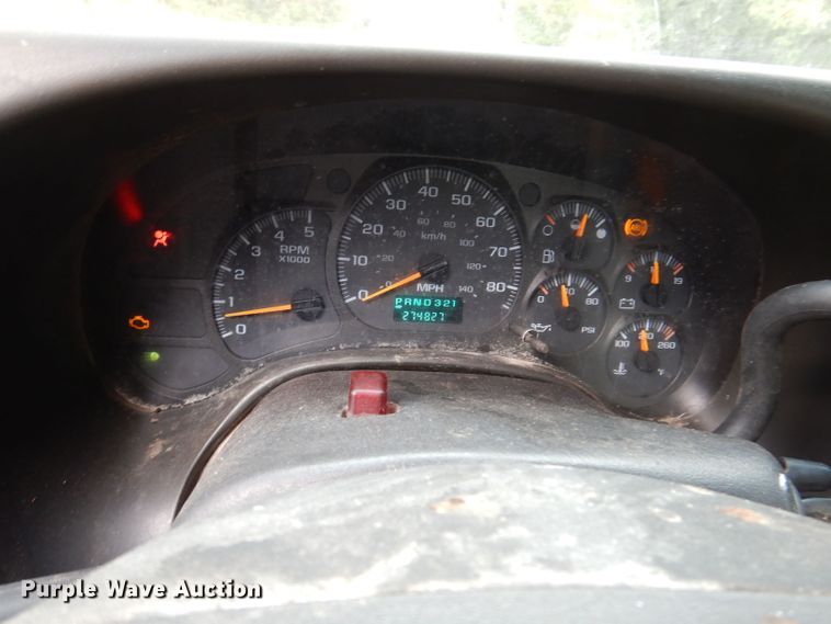 image for item KW9385 2004 Chevrolet C4500  dump flatbed truck