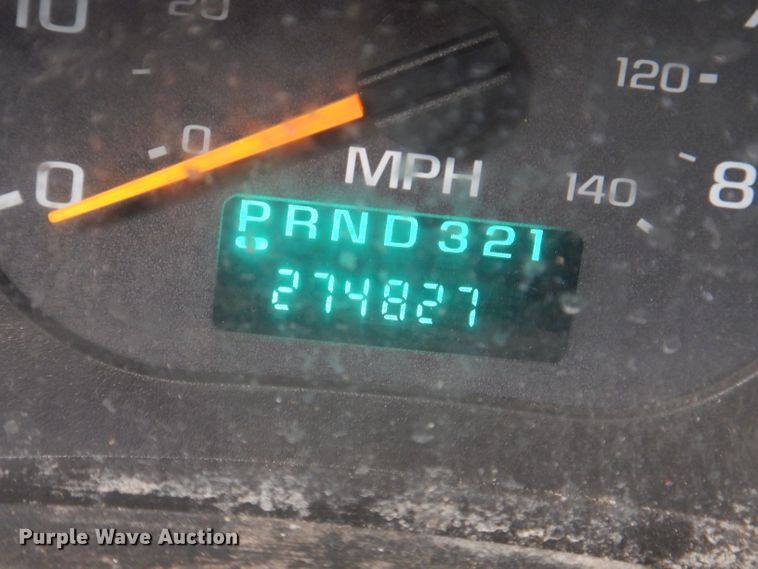 image for item KW9385 2004 Chevrolet C4500  dump flatbed truck