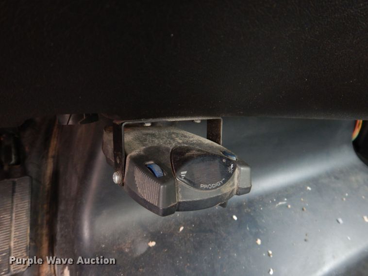 image for item KW9385 2004 Chevrolet C4500  dump flatbed truck