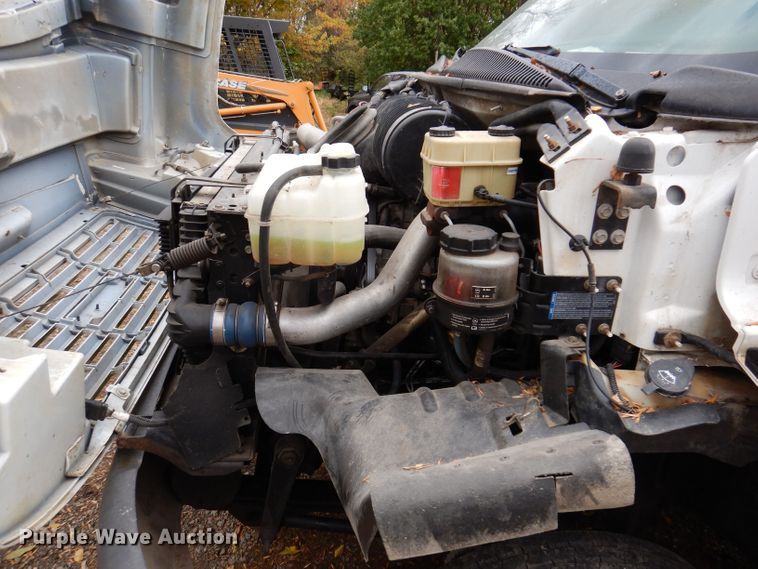 image for item KW9385 2004 Chevrolet C4500  dump flatbed truck