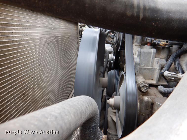 image for item KW9385 2004 Chevrolet C4500  dump flatbed truck