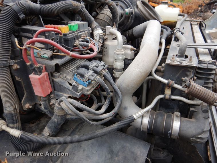 image for item KW9385 2004 Chevrolet C4500  dump flatbed truck