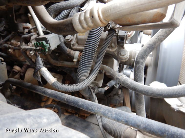 image for item KW9385 2004 Chevrolet C4500  dump flatbed truck