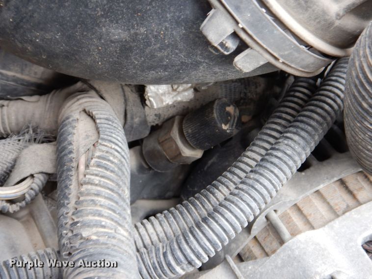 image for item KW9385 2004 Chevrolet C4500  dump flatbed truck