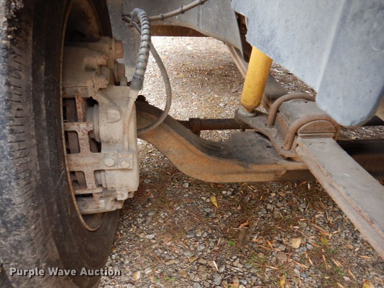 image for item KW9385 2004 Chevrolet C4500  dump flatbed truck