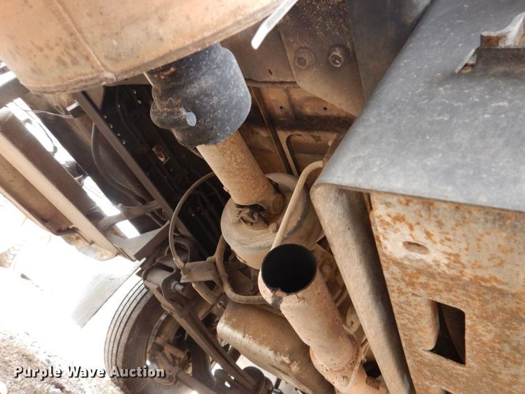 image for item KW9385 2004 Chevrolet C4500  dump flatbed truck