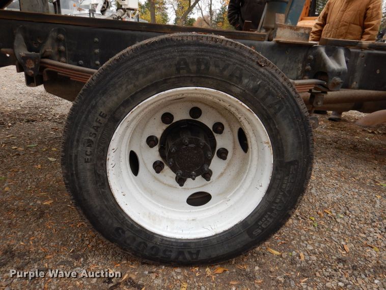 image for item KW9385 2004 Chevrolet C4500  dump flatbed truck