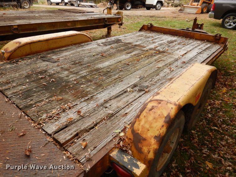 image for item KW9386 1992 Eager Beaver AP10  equipment trailer