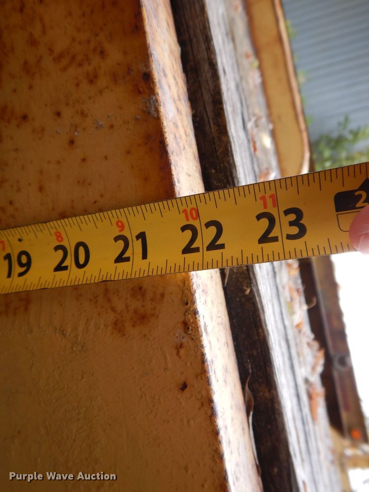 image for item KW9386 1992 Eager Beaver AP10  equipment trailer