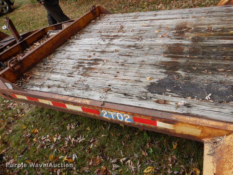 image for item KW9386 1992 Eager Beaver AP10  equipment trailer