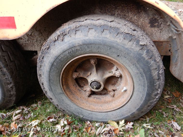 image for item KW9386 1992 Eager Beaver AP10  equipment trailer