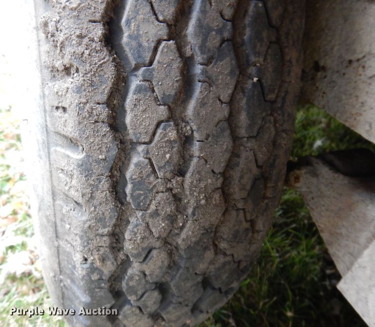 image for item KW9386 1992 Eager Beaver AP10  equipment trailer