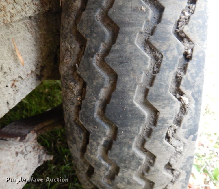 image for item KW9386 1992 Eager Beaver AP10  equipment trailer