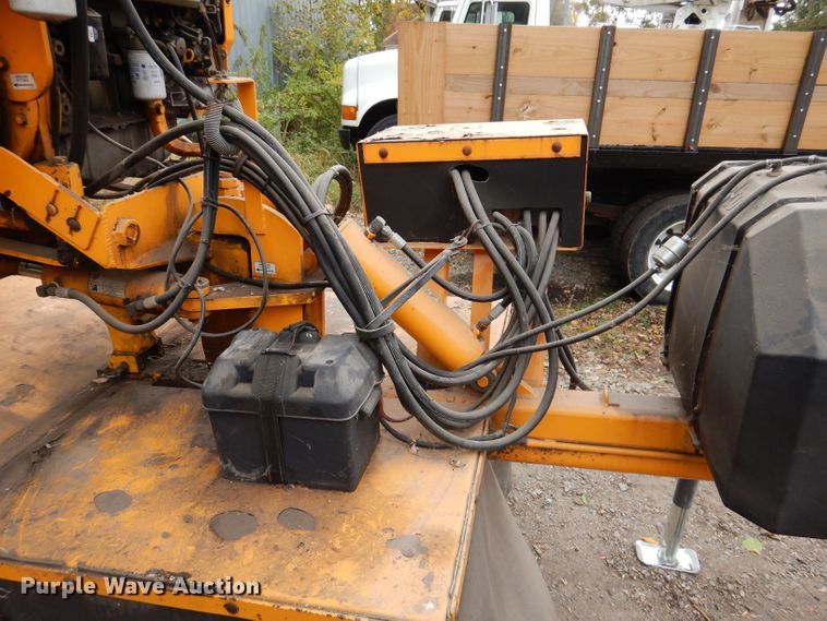 image for item KW9390 1996 Carlton 7200  stump grinder