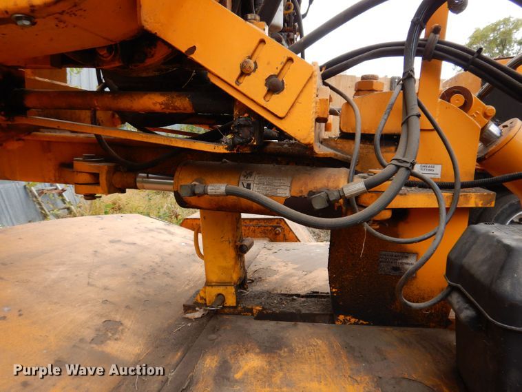 image for item KW9390 1996 Carlton 7200  stump grinder