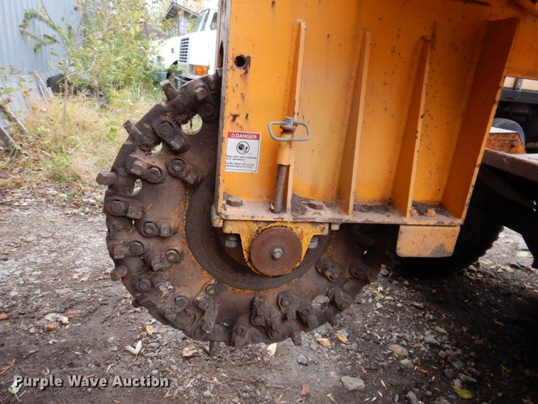 image for item KW9390 1996 Carlton 7200  stump grinder